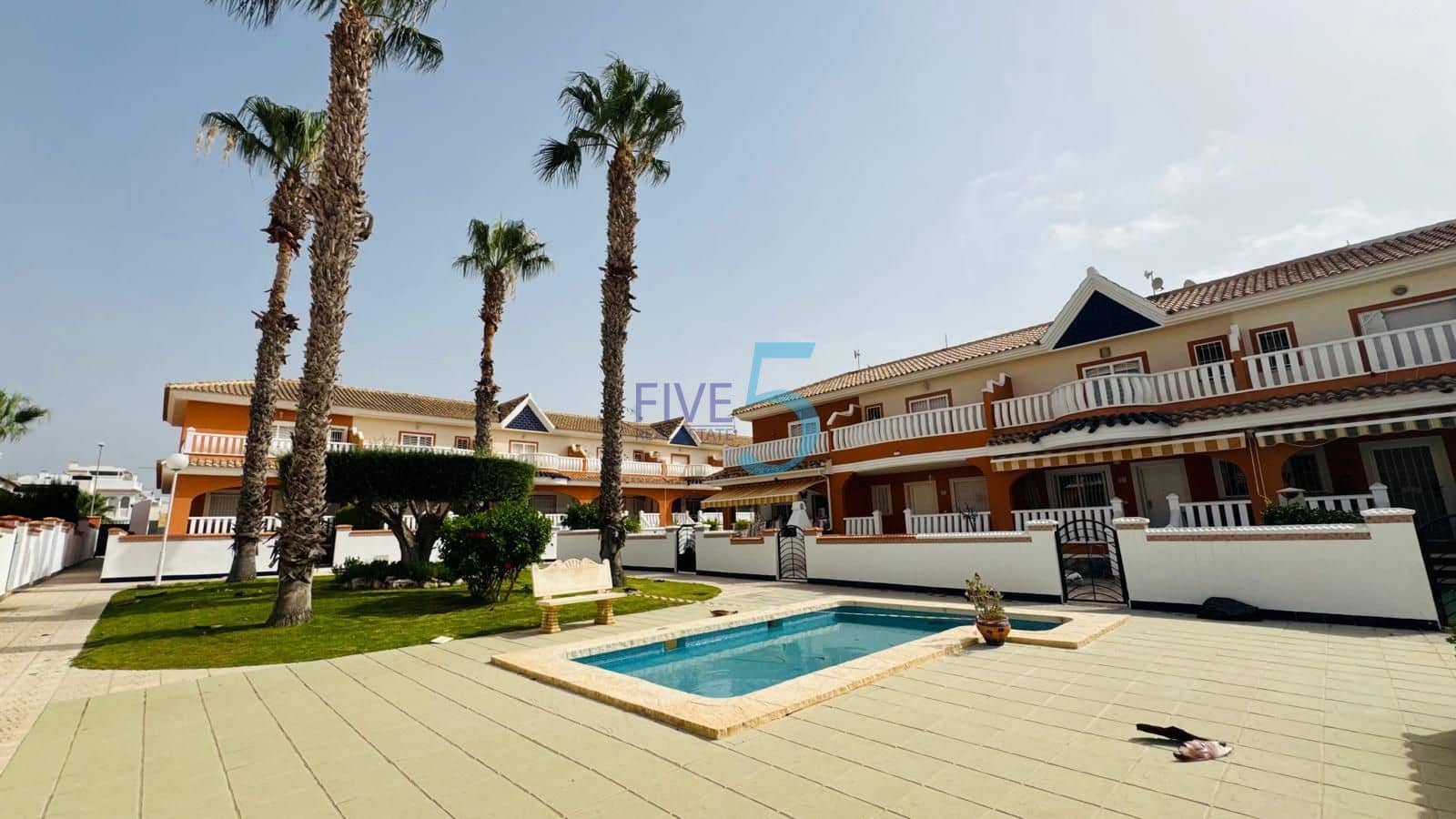 3 soveværelse Byhus til salg i Ciudad Quesada med swimmingpool garage - € 229.900 (Ref: 9977990)