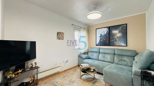 2 soveværelse Byhus til salg i Torrevieja med swimmingpool - € 215.000 (Ref: 9981415)