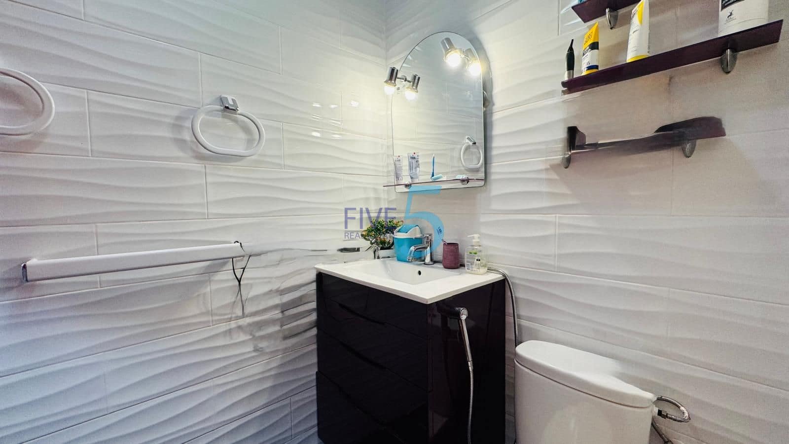 2 soveværelse Byhus til salg i Torrevieja med swimmingpool - € 215.000 (Ref: 9981415)