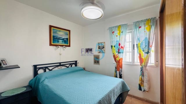 2 soveværelse Byhus til salg i Torrevieja med swimmingpool - € 215.000 (Ref: 9981415)
