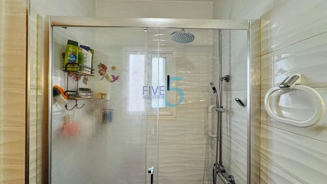 2 soveværelse Byhus til salg i Torrevieja med swimmingpool - € 215.000 (Ref: 9981415)