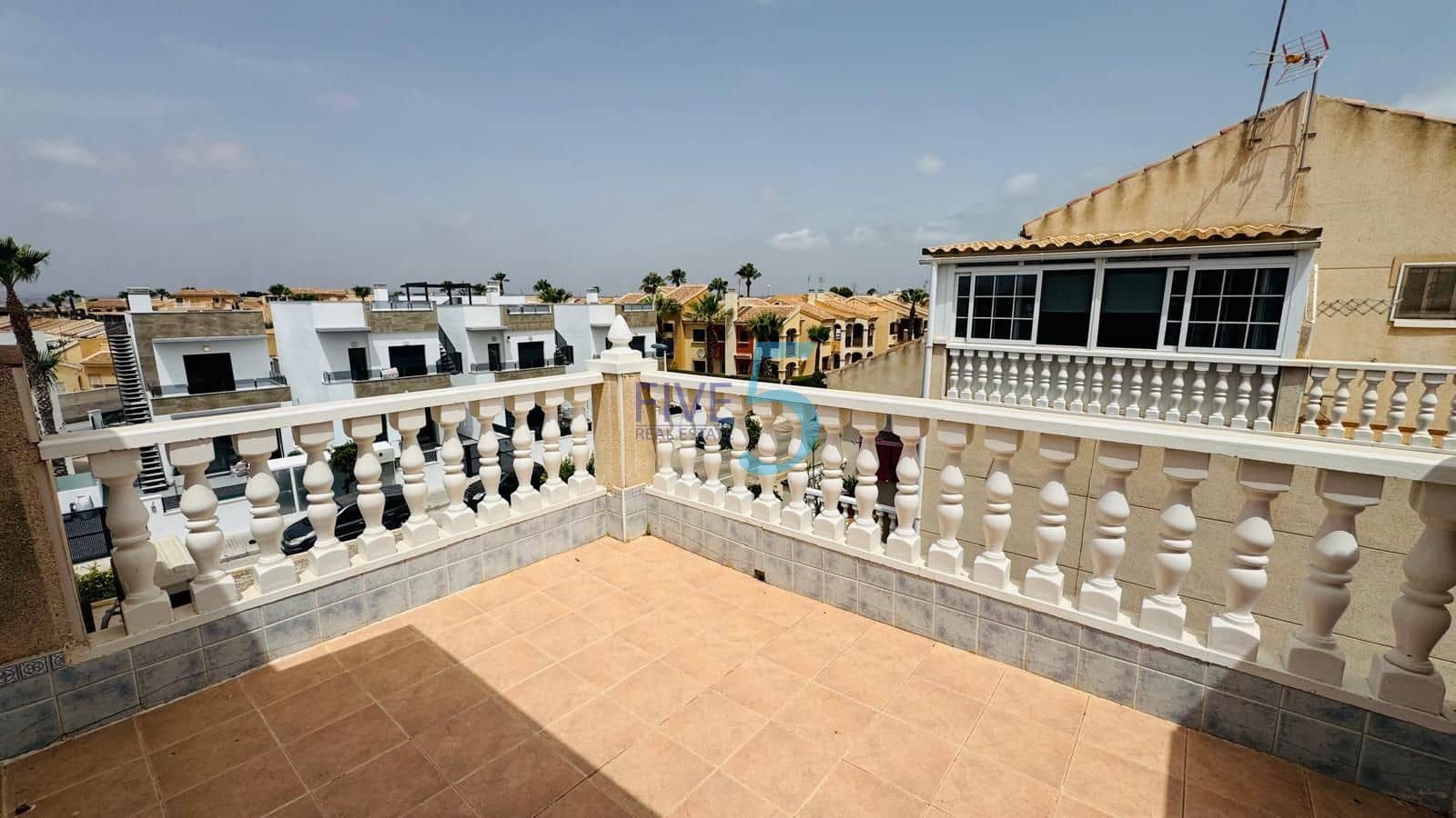 2 soveværelse Byhus til salg i Torrevieja med swimmingpool - € 215.000 (Ref: 9981415)