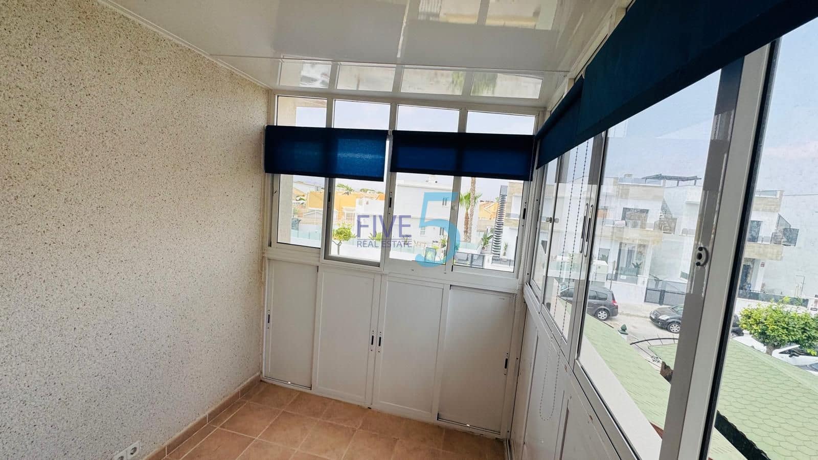 2 soveværelse Byhus til salg i Torrevieja med swimmingpool - € 215.000 (Ref: 9981415)