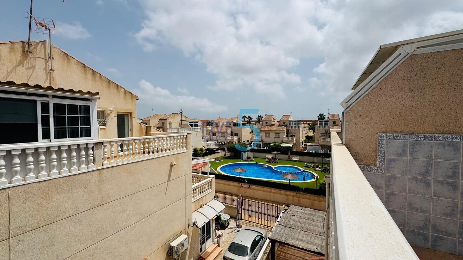 2 soveværelse Byhus til salg i Torrevieja med swimmingpool - € 215.000 (Ref: 9981415)
