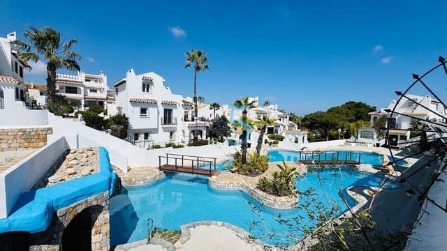 2 soverom Leilighet til salgs i Villamartin, Orihuela med svømmebasseng - € 195 000 (Ref: 9981416)
