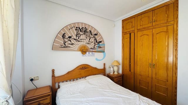 Apartamento de 2 habitaciones en Villamartin, Orihuela en venta con piscina garaje - 159.999 € (Ref: 9981710)