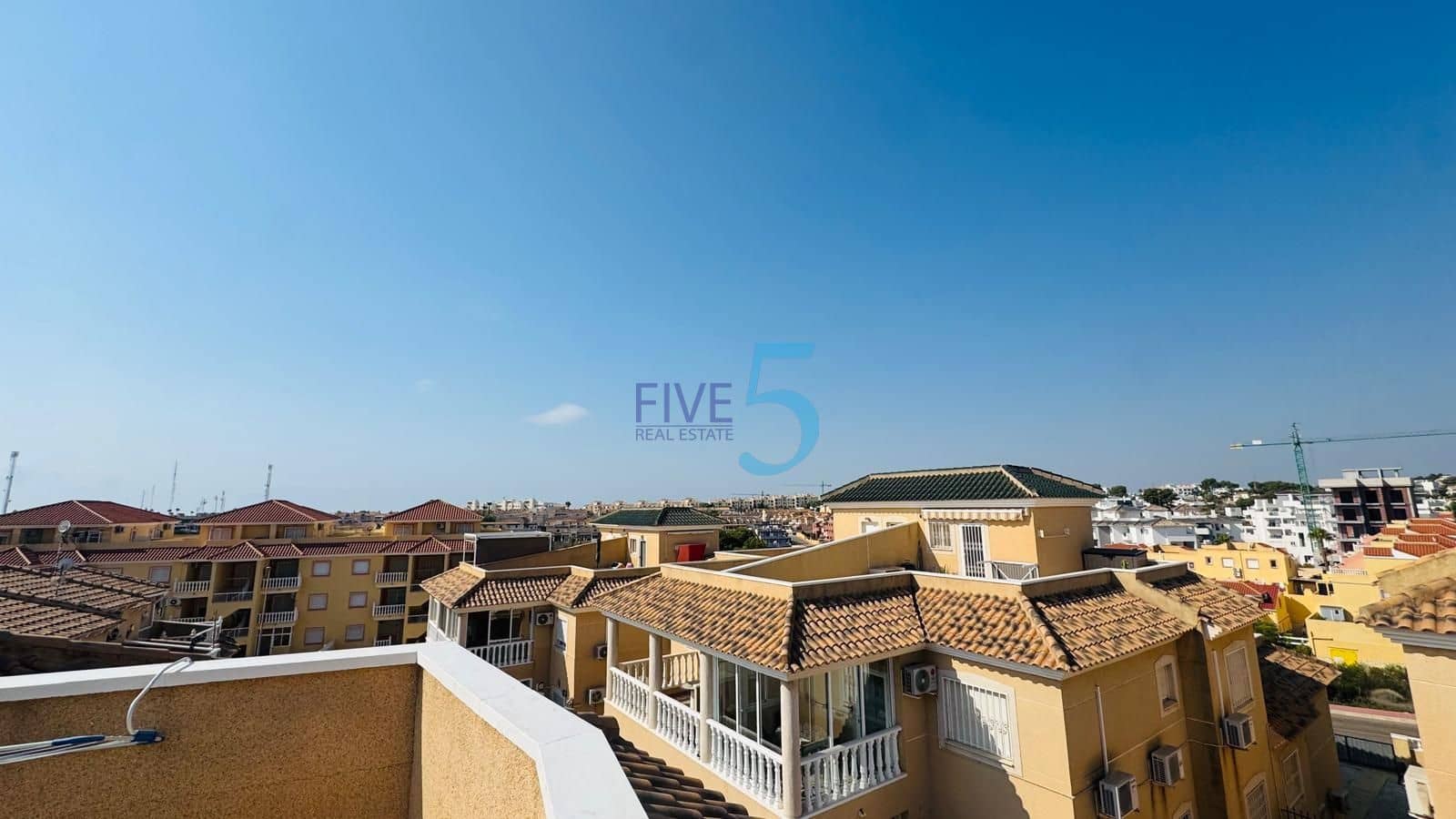 Apartamento de 2 habitaciones en Villamartin en venta con piscina garaje - 159.999 € (Ref: 9981710)
