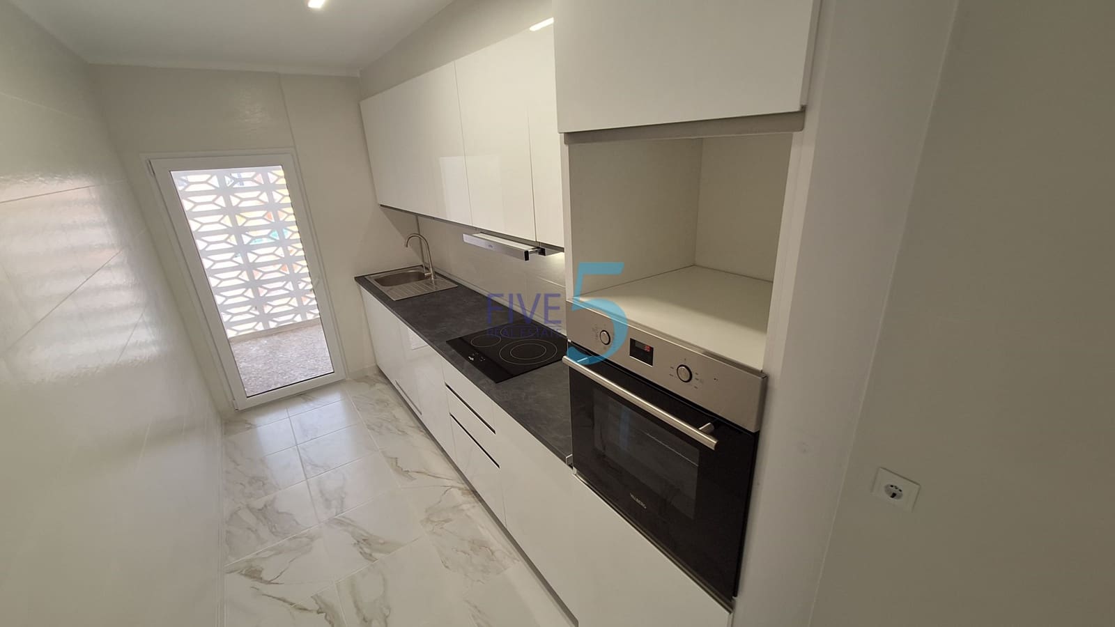 3 bedroom Apartment for sale in Rojales - € 139,000 (Ref: 9981711)