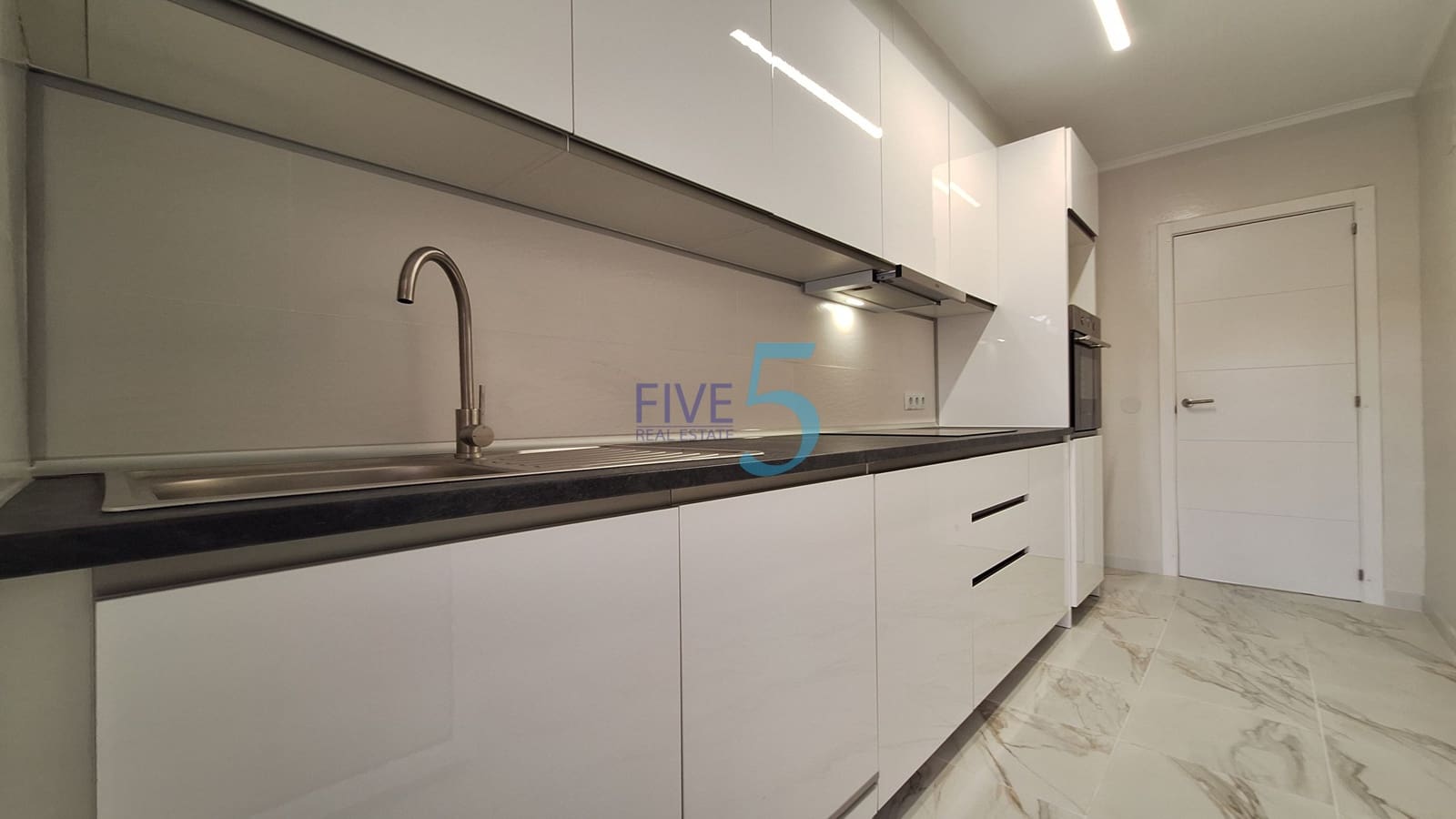 3 bedroom Apartment for sale in Rojales - € 139,000 (Ref: 9981711)