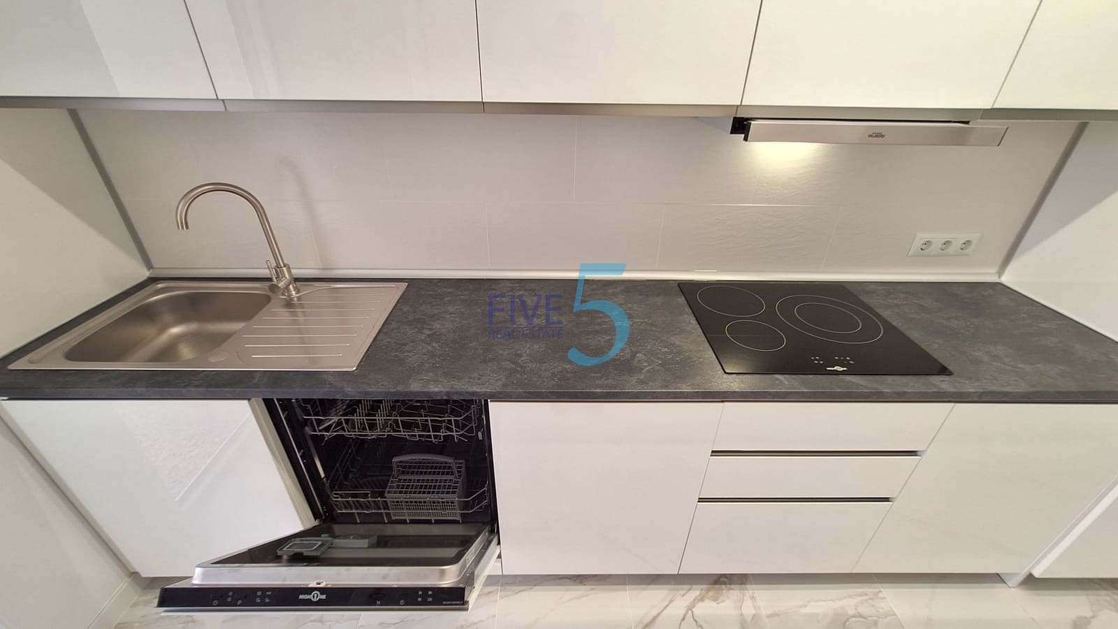 3 bedroom Apartment for sale in Rojales - € 139,000 (Ref: 9981711)