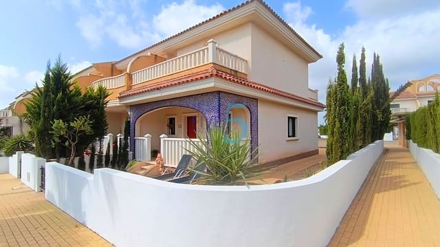 3 slaapkamer Villa te koop in Ciudad Quesada, Rojales met zwembad garage - € 335.000 (Ref: 9984024)