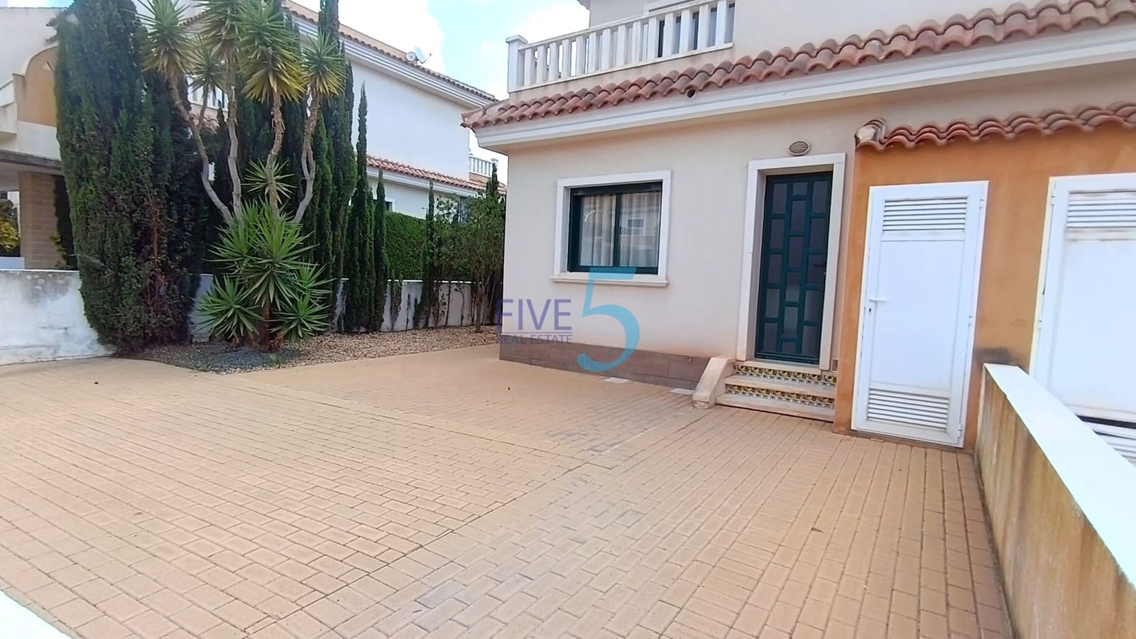 3 slaapkamer Villa te koop in Ciudad Quesada met zwembad garage - € 335.000 (Ref: 9984024)