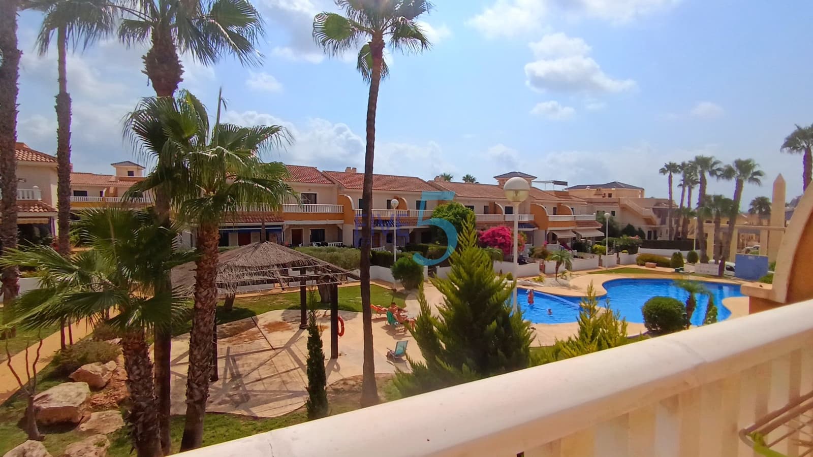 3 slaapkamer Villa te koop in Ciudad Quesada met zwembad garage - € 335.000 (Ref: 9984024)
