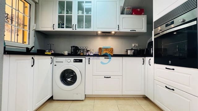 2 soverom Leilighet til salgs i Daya Nueva med svømmebasseng - € 127 000 (Ref: 9984151)