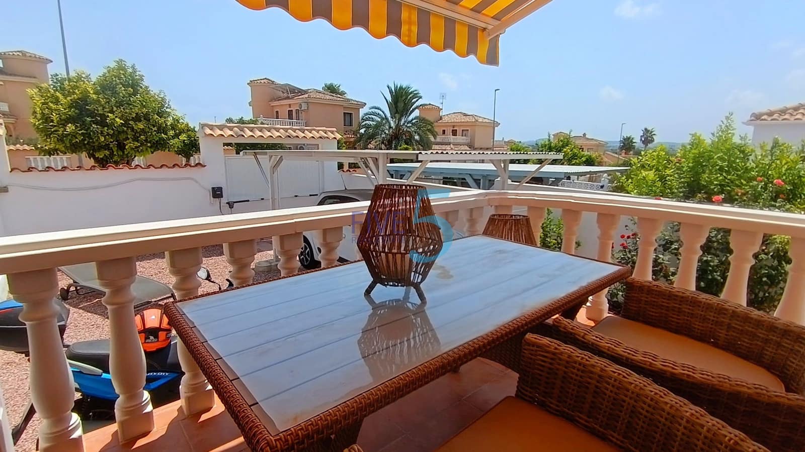 3 bedroom Bungalow for sale in San Fulgencio with pool - € 185,000 (Ref: 9984152)