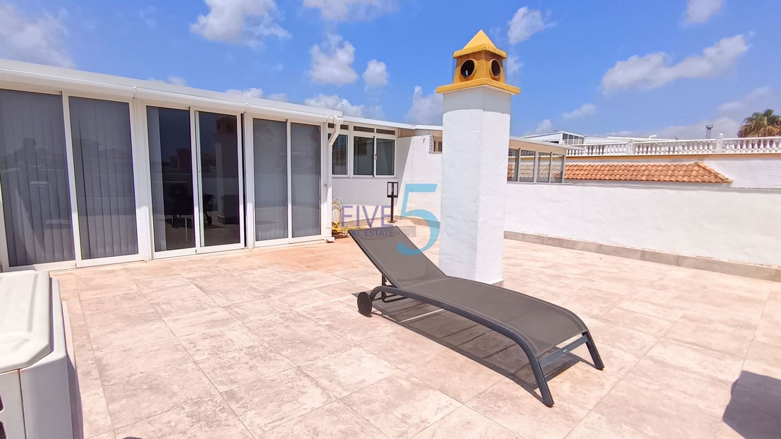 3 bedroom Bungalow for sale in San Fulgencio with pool - € 185,000 (Ref: 9984152)