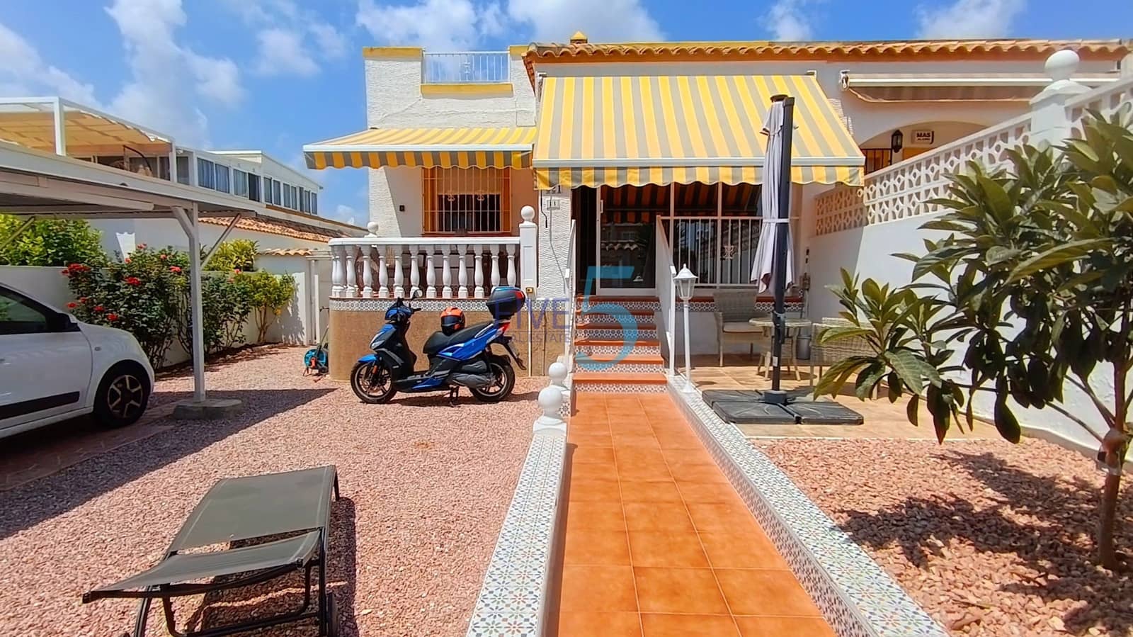 3 bedroom Bungalow for sale in San Fulgencio with pool - € 185,000 (Ref: 9984152)