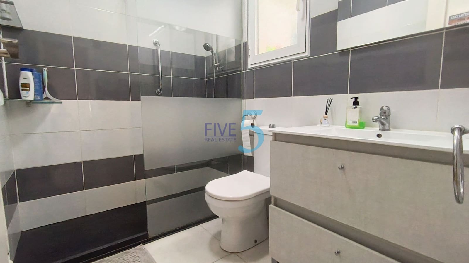 3 bedroom Bungalow for sale in San Fulgencio with pool - € 185,000 (Ref: 9984152)
