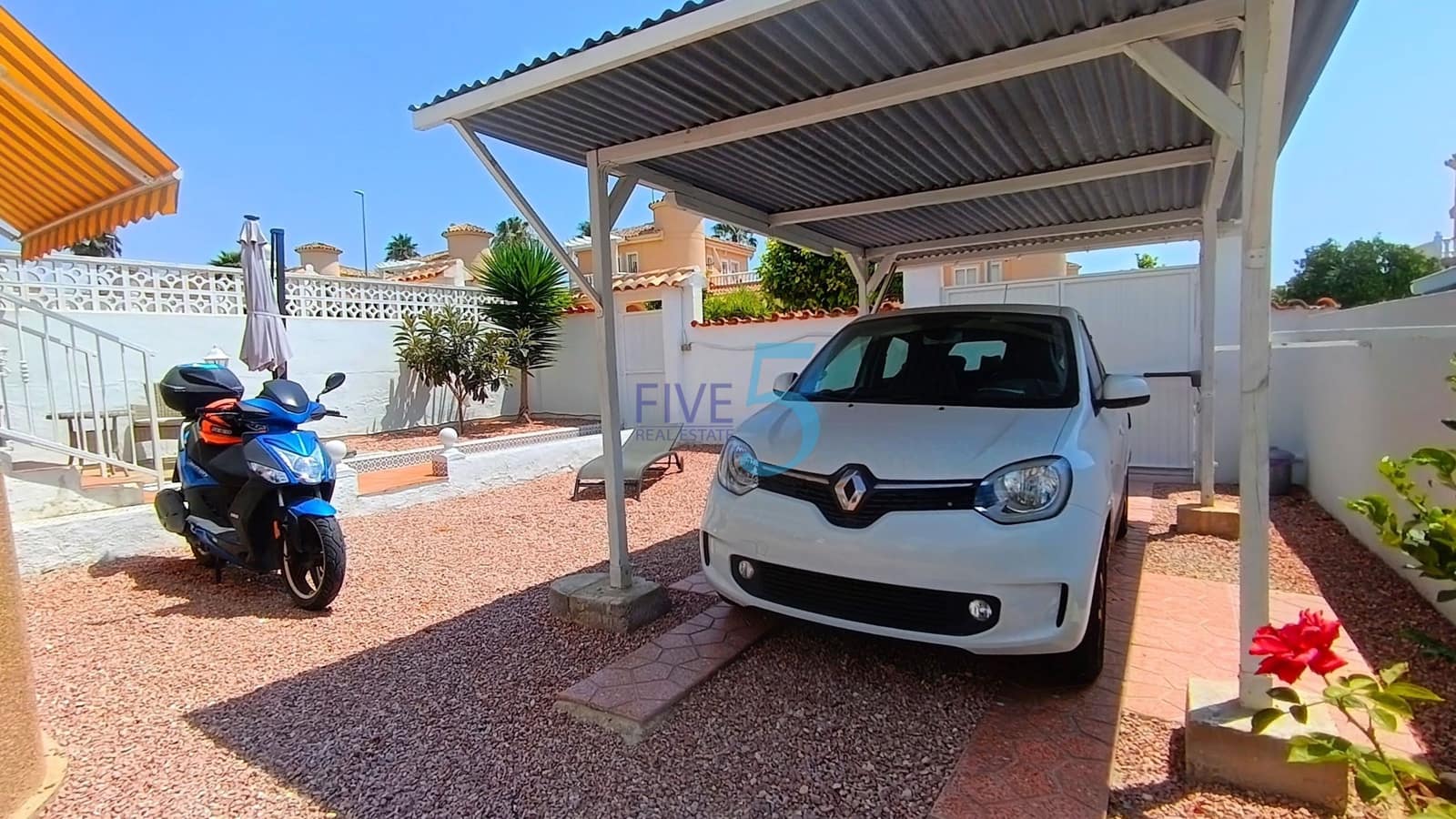 3 bedroom Bungalow for sale in San Fulgencio with pool - € 185,000 (Ref: 9984152)