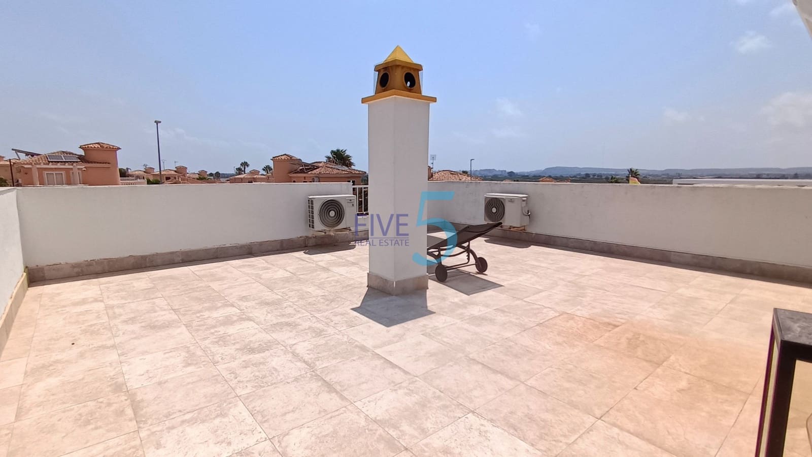 3 bedroom Bungalow for sale in San Fulgencio with pool - € 185,000 (Ref: 9984152)