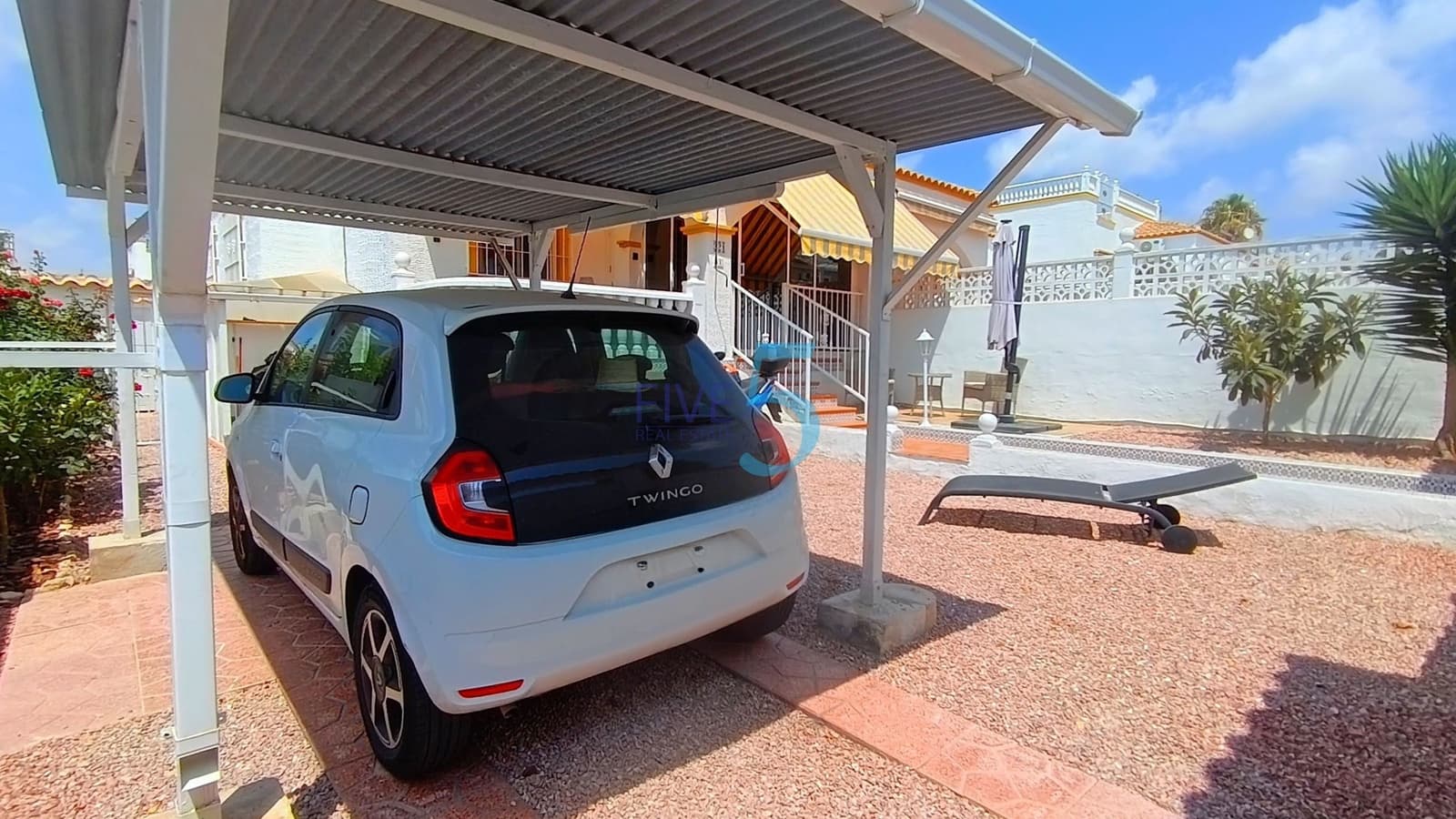 3 bedroom Bungalow for sale in San Fulgencio with pool - € 185,000 (Ref: 9984152)