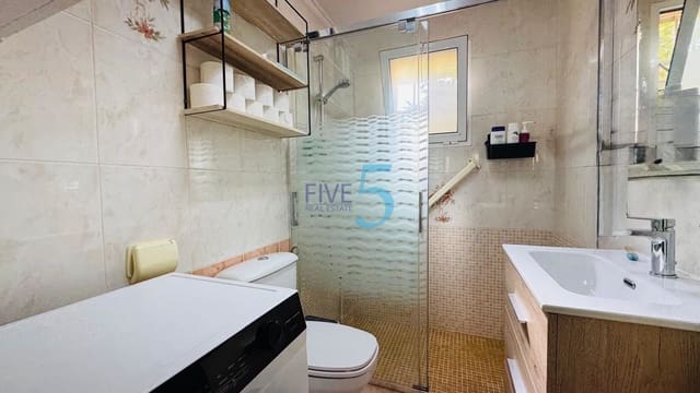 3 soverom Villa til salgs i Los Altos med svømmebasseng garasje - € 250 000 (Ref: 9985848)