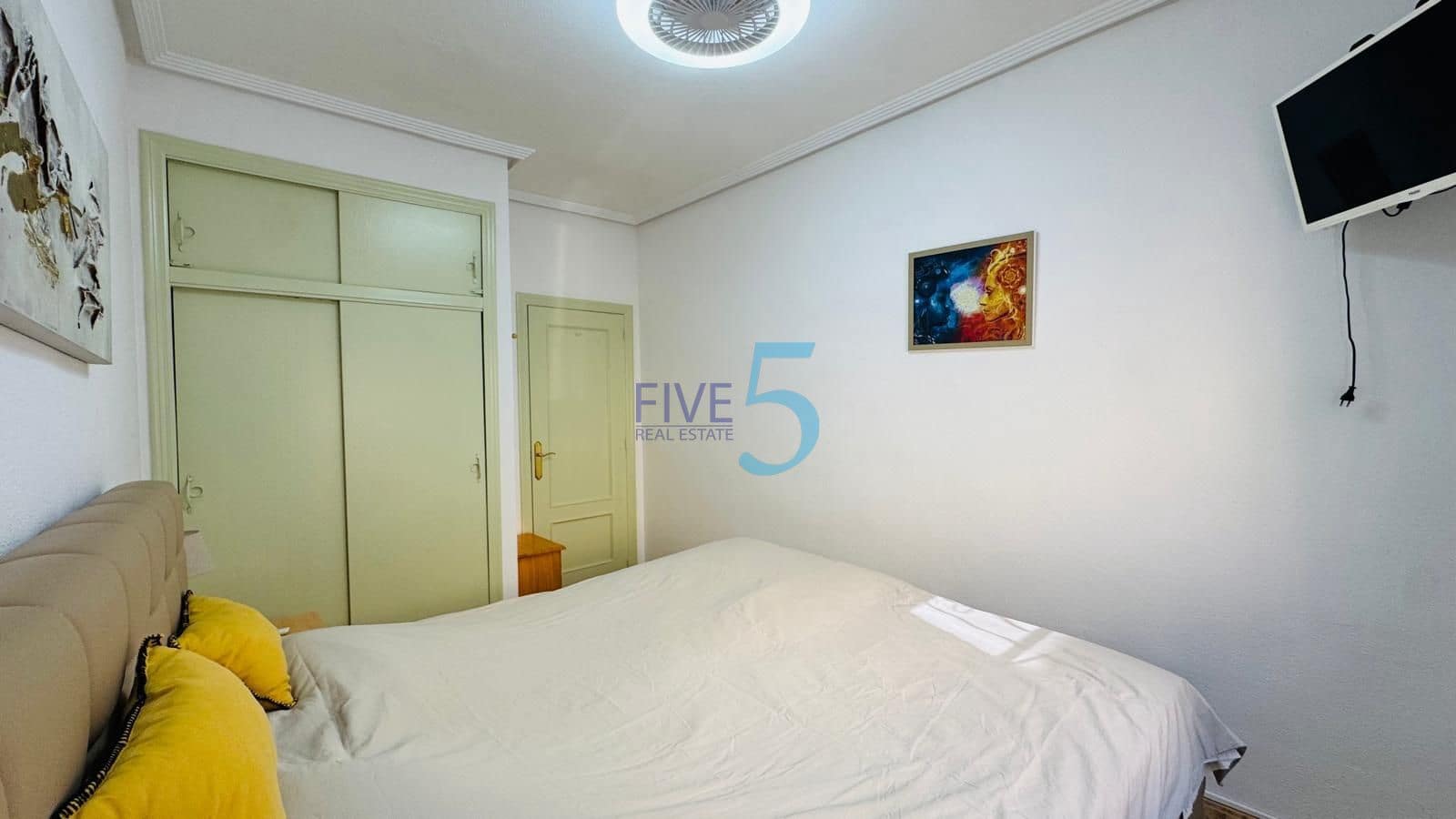 3 soverom Villa til salgs i Los Altos med svømmebasseng garasje - € 250 000 (Ref: 9985848)