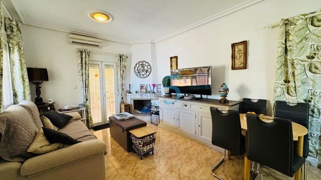 3 soverom Villa til salgs i Los Altos med svømmebasseng garasje - € 250 000 (Ref: 9985848)