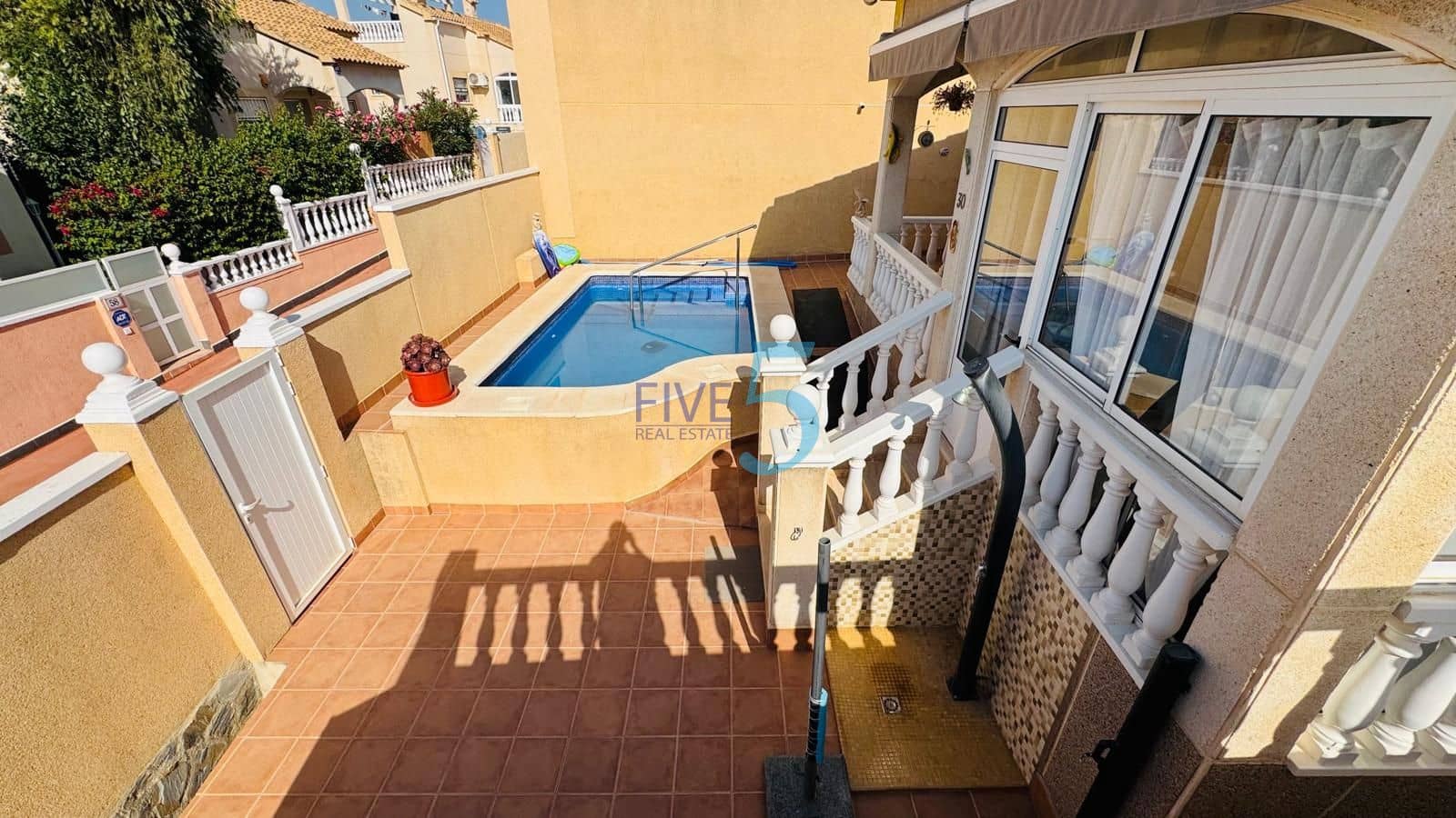 3 soverom Villa til salgs i Los Altos med svømmebasseng garasje - € 250 000 (Ref: 9985848)