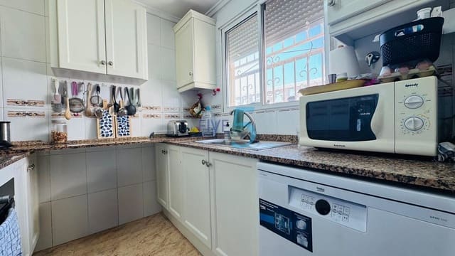 3 soverom Villa til salgs i Los Altos med svømmebasseng garasje - € 250 000 (Ref: 9985848)
