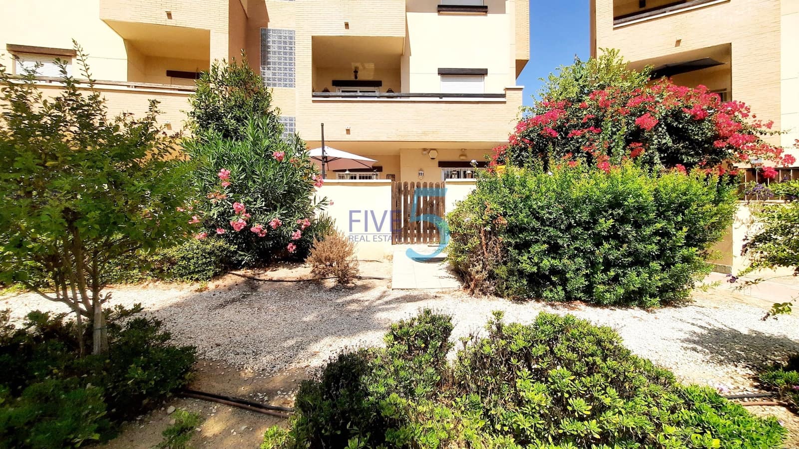 Apartamento de 3 habitaciones en La Tercia en venta con piscina garaje - 127.500 € (Ref: 9985914)