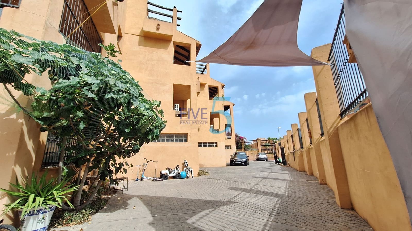 3 sovrum Semi-fristående Villa till salu i Villamartin med pool - 297 000 € (Ref: 9987180)