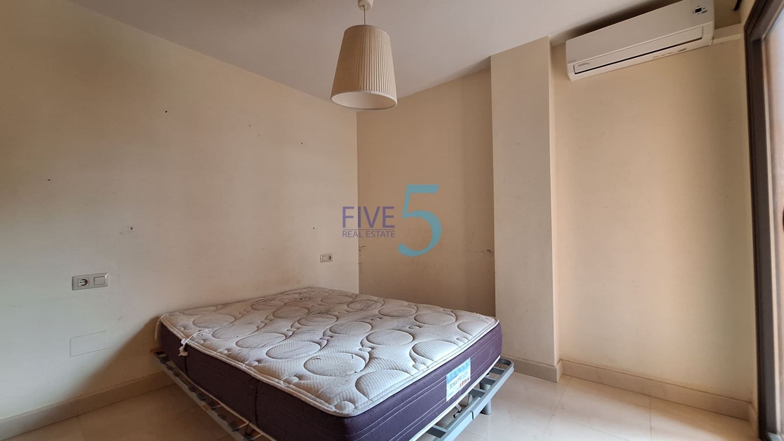 3 sovrum Semi-fristående Villa till salu i Villamartin med pool - 297 000 € (Ref: 9987180)