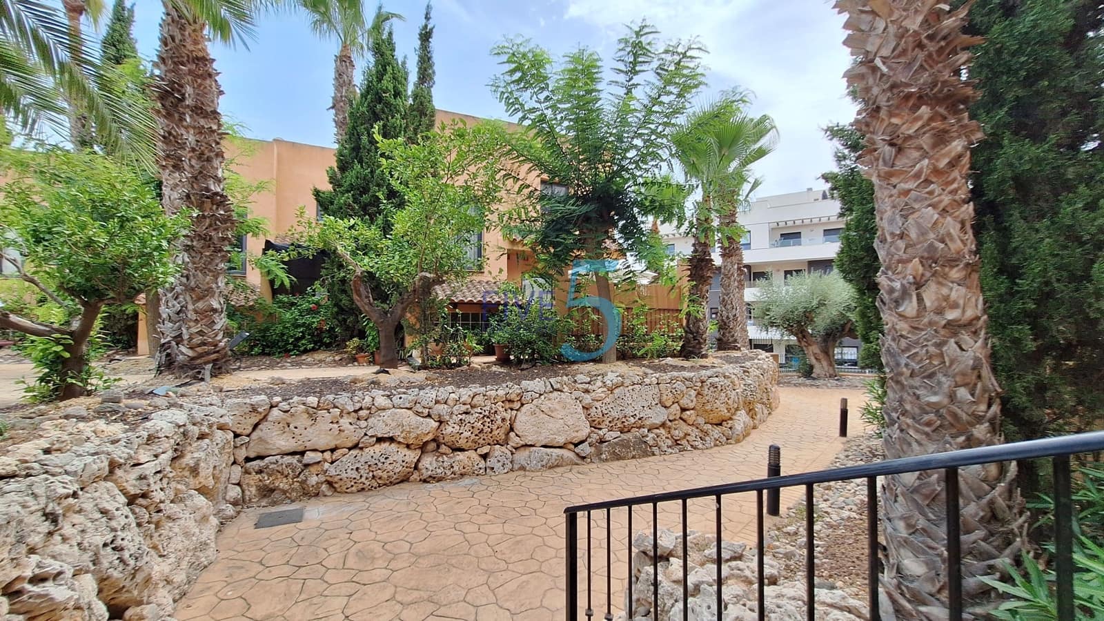 3 sovrum Semi-fristående Villa till salu i Villamartin med pool - 297 000 € (Ref: 9987180)