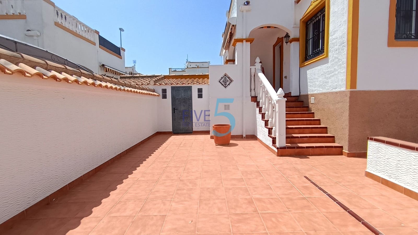 Casa de 3 habitaciones en Vistabella en venta con piscina - 189.995 € (Ref: 9989301)