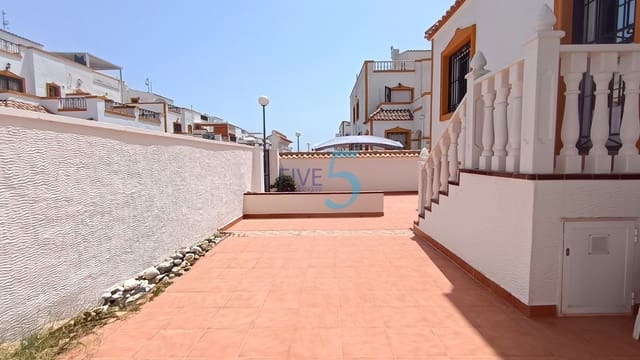 Casa de 3 habitaciones en Vistabella, Orihuela en venta con piscina - 189.995 € (Ref: 9989301)