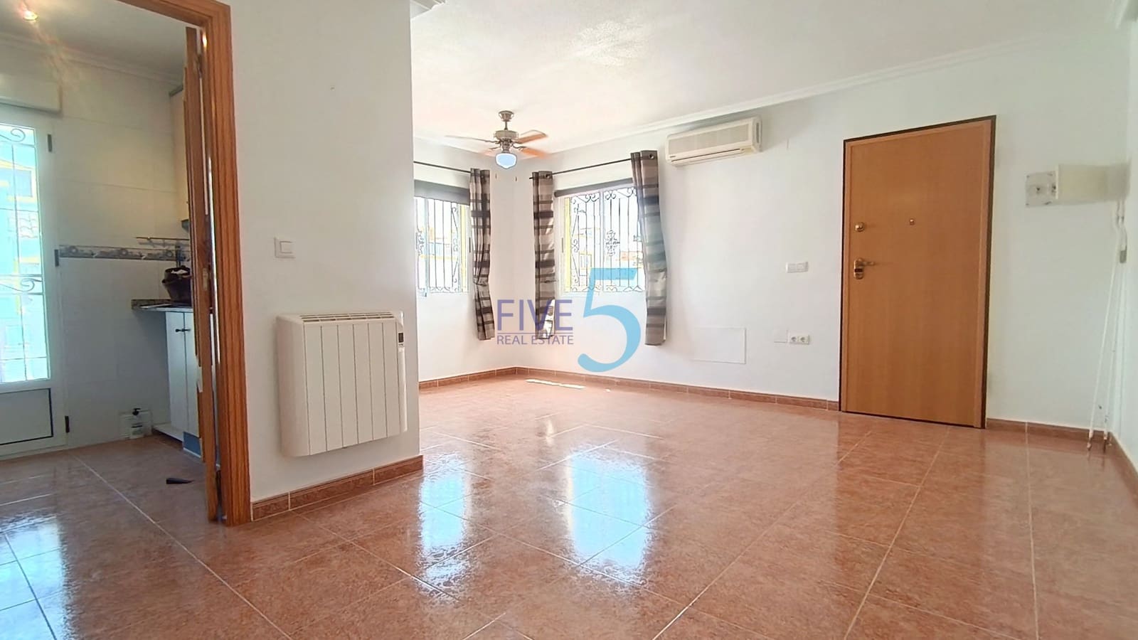 Casa de 3 habitaciones en Vistabella en venta con piscina - 189.995 € (Ref: 9989301)