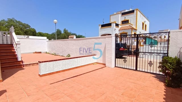 Casa de 3 habitaciones en Vistabella, Orihuela en venta con piscina - 189.995 € (Ref: 9989301)