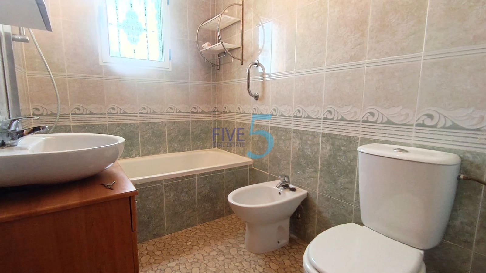 Casa de 3 habitaciones en Vistabella en venta con piscina - 189.995 € (Ref: 9989301)