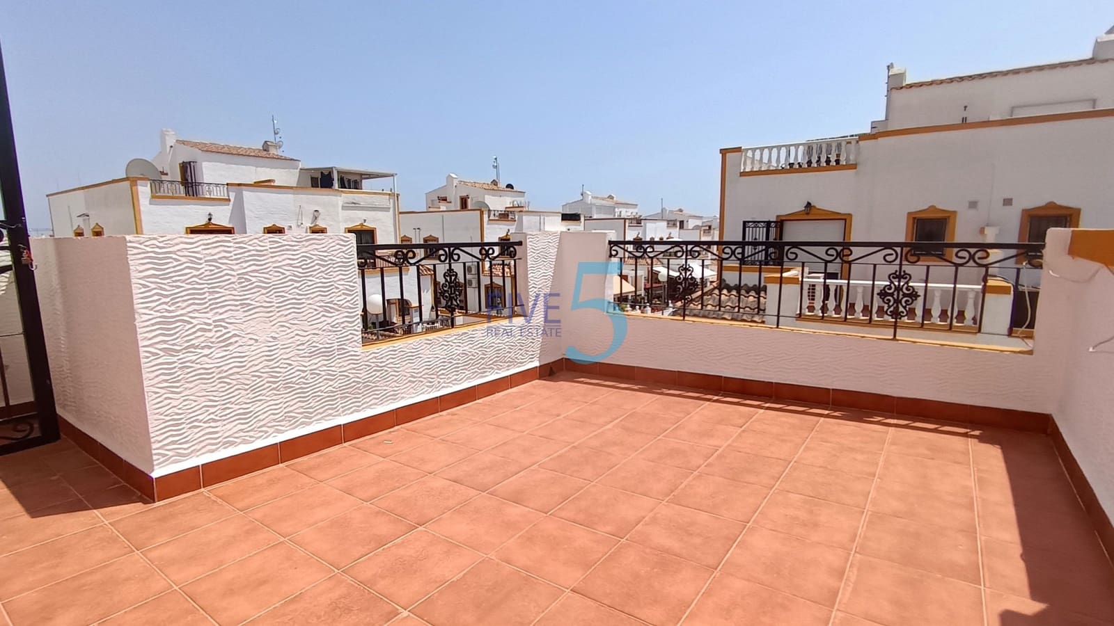Casa de 3 habitaciones en Vistabella en venta con piscina - 189.995 € (Ref: 9989301)