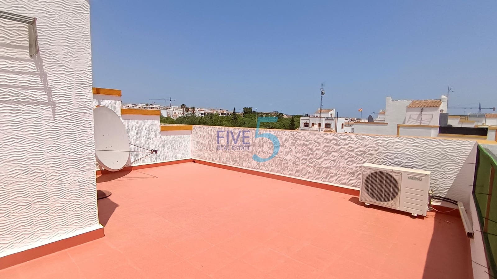 Casa de 3 habitaciones en Vistabella en venta con piscina - 189.995 € (Ref: 9989301)