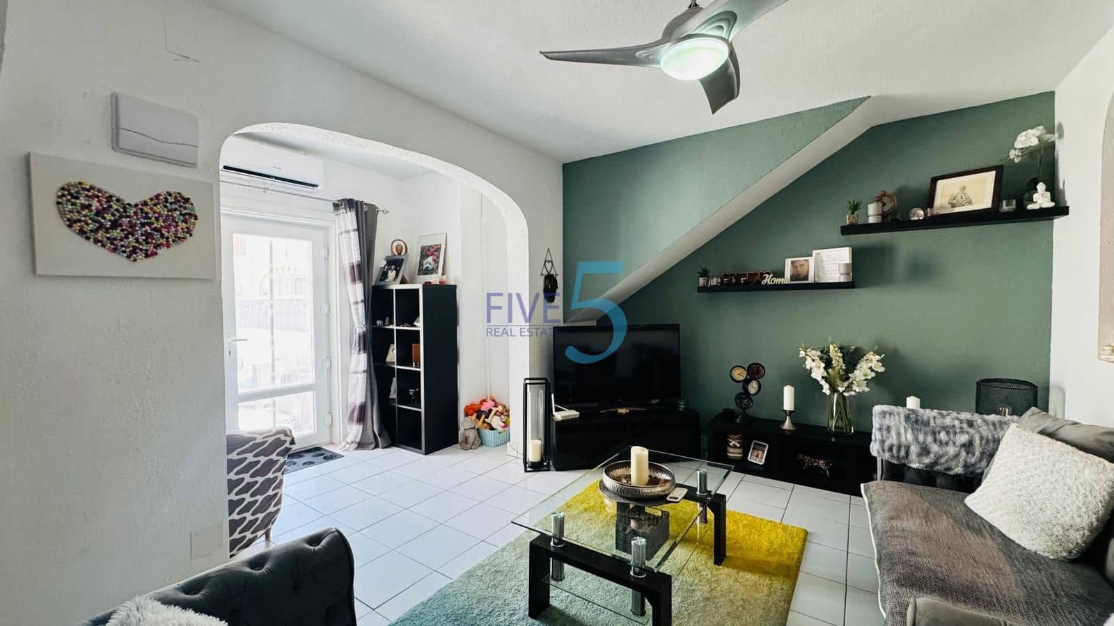 2 bedroom Apartment for sale in El Chaparral - € 135,000 (Ref: 9989302)