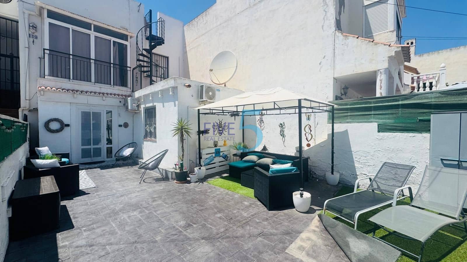 2 bedroom Apartment for sale in El Chaparral - € 135,000 (Ref: 9989302)