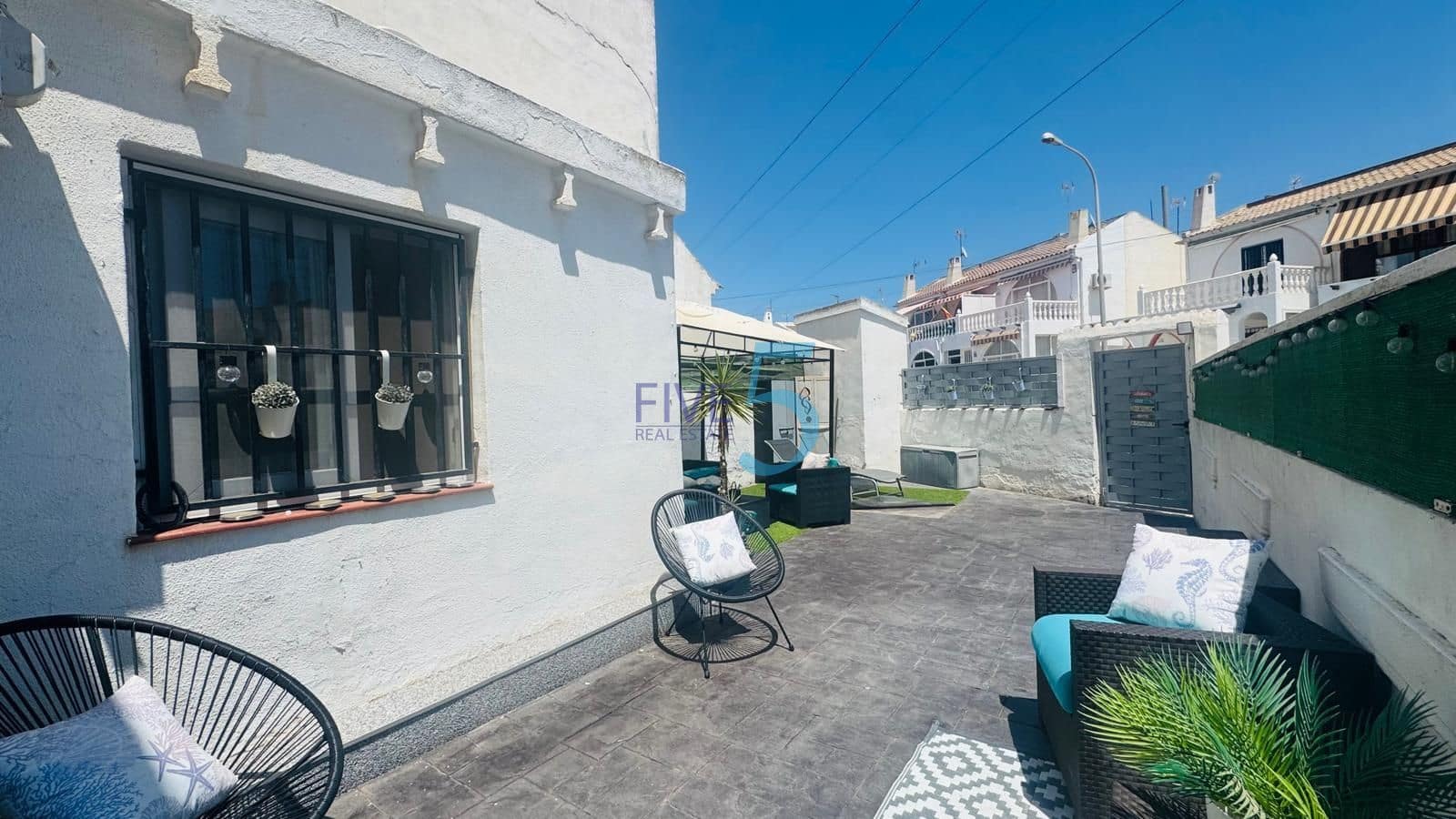 2 bedroom Apartment for sale in El Chaparral - € 135,000 (Ref: 9989302)