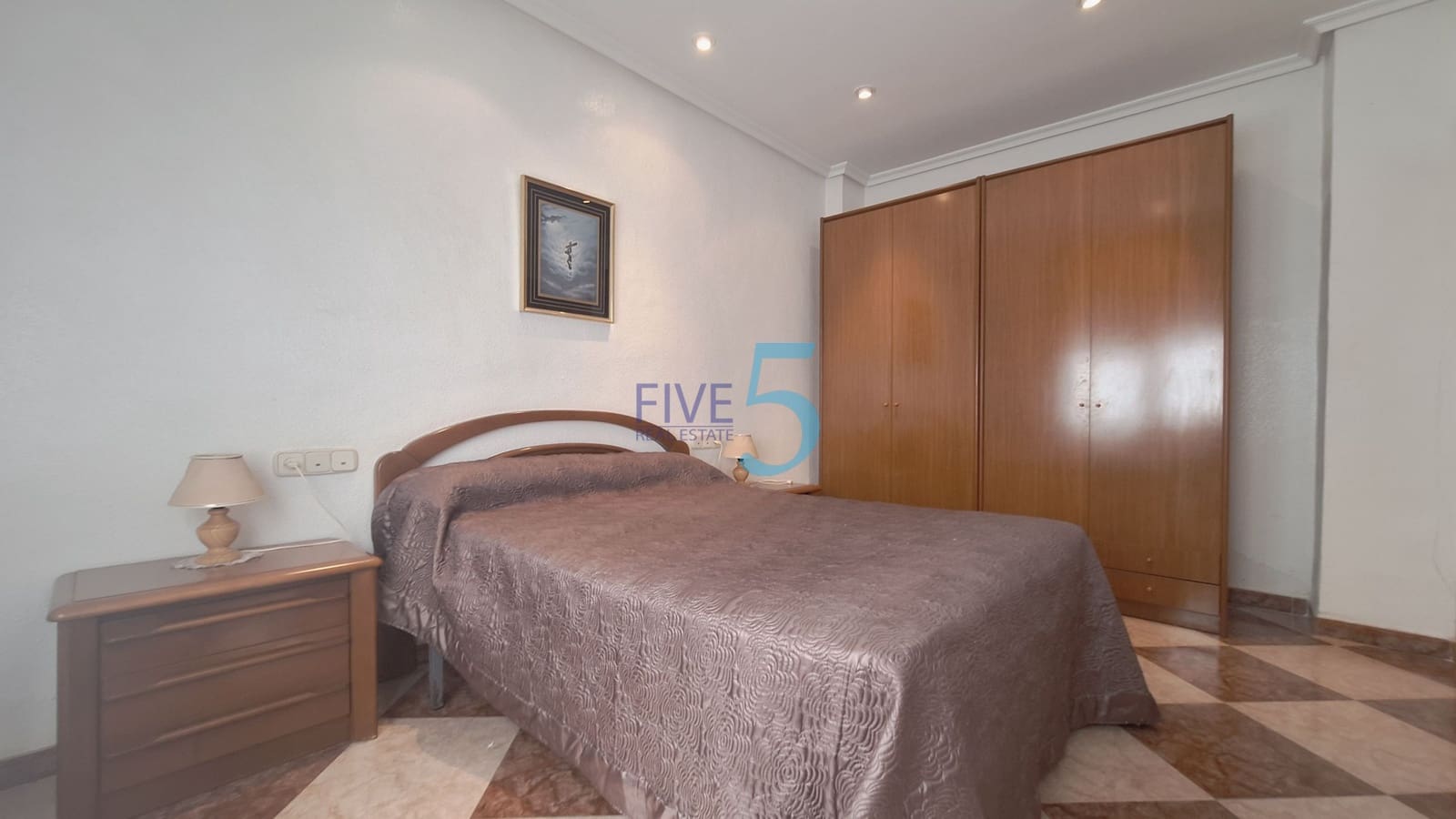 Casa de 4 habitaciones en San Miguel de Salinas en venta - 138.000 € (Ref: 9989492)