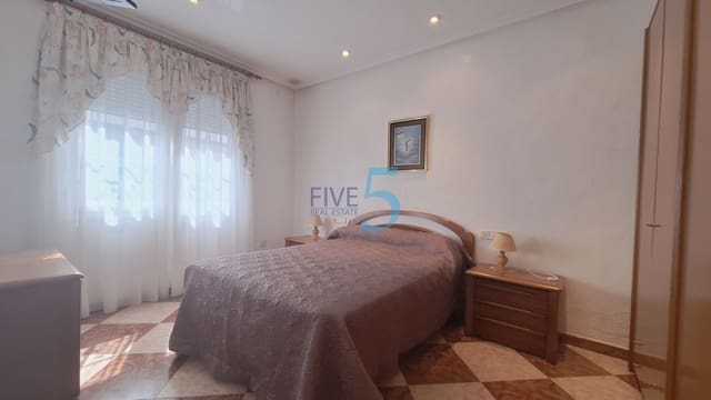 4 Zimmer Haus zu verkaufen in San Miguel de Salinas - 138.000 € (Ref: 9989492)