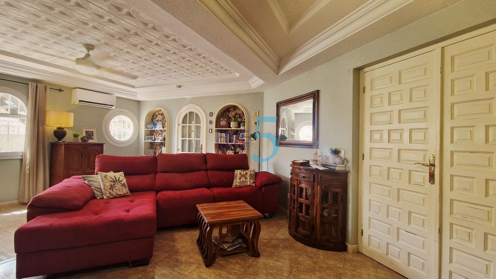 3 soverom Villa til salgs i Estrella de Mar med svømmebasseng garasje - € 298 000 (Ref: 9989493)