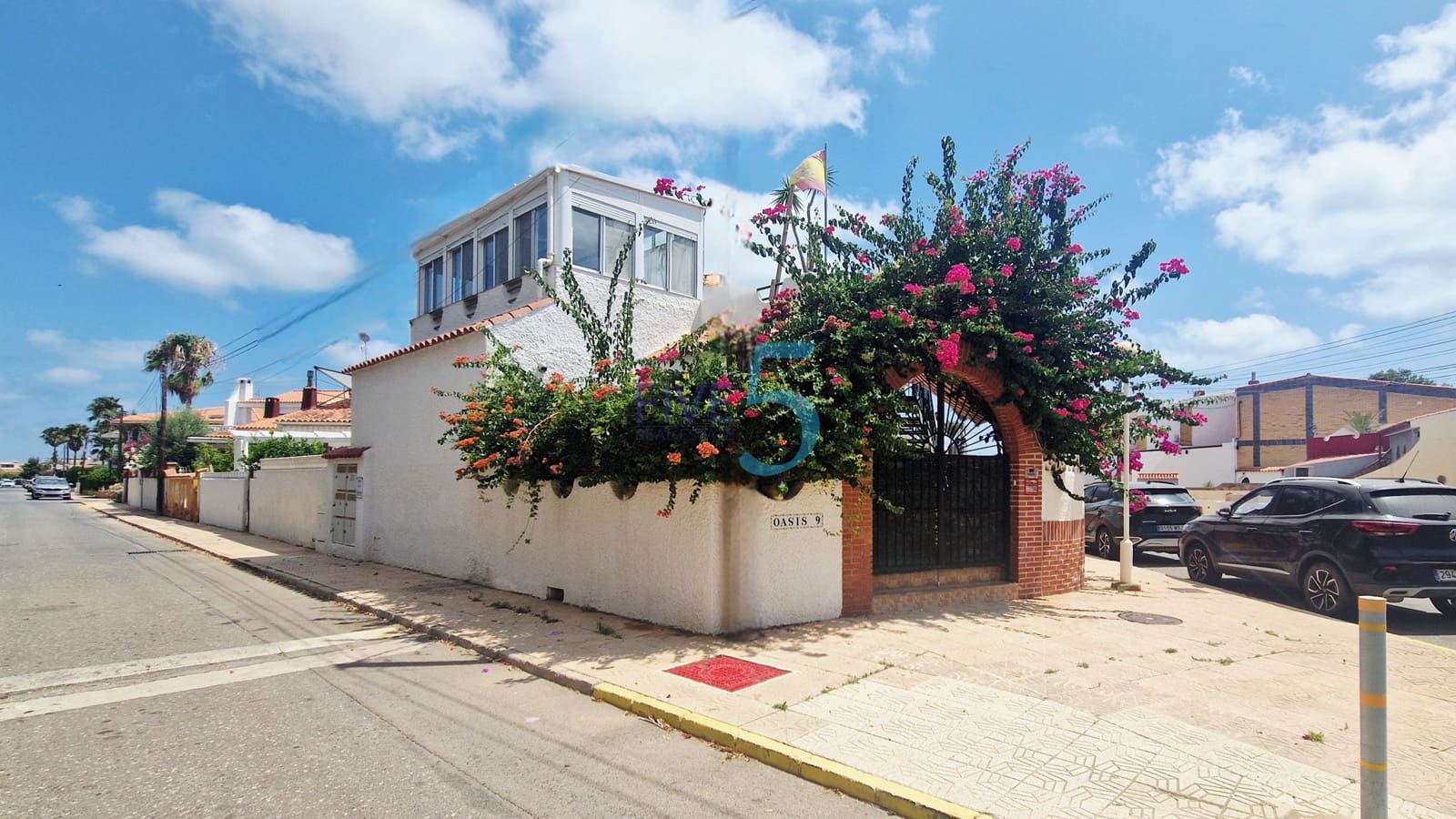 3 soverom Villa til salgs i Estrella de Mar med svømmebasseng garasje - € 298 000 (Ref: 9989493)