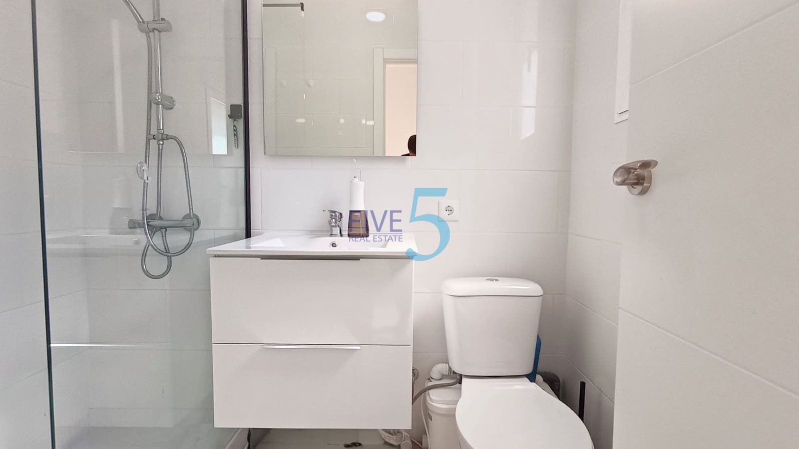3 soveværelse Lejlighed til salg i Ciudad Quesada med swimmingpool - € 165.000 (Ref: 9989494)