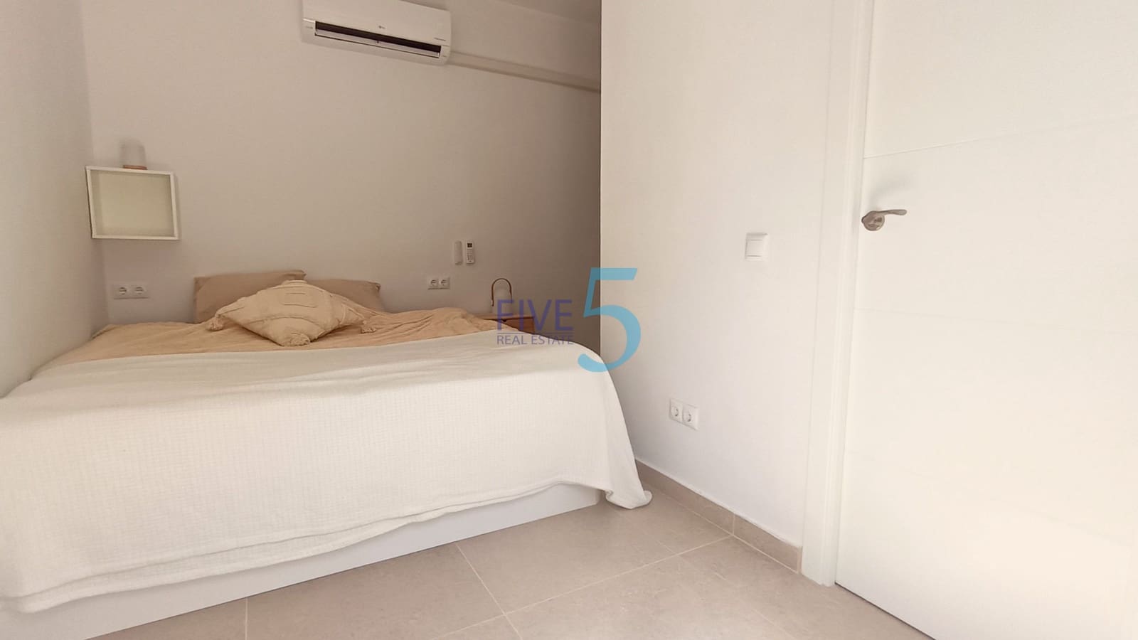 3 soveværelse Lejlighed til salg i Ciudad Quesada med swimmingpool - € 165.000 (Ref: 9989494)